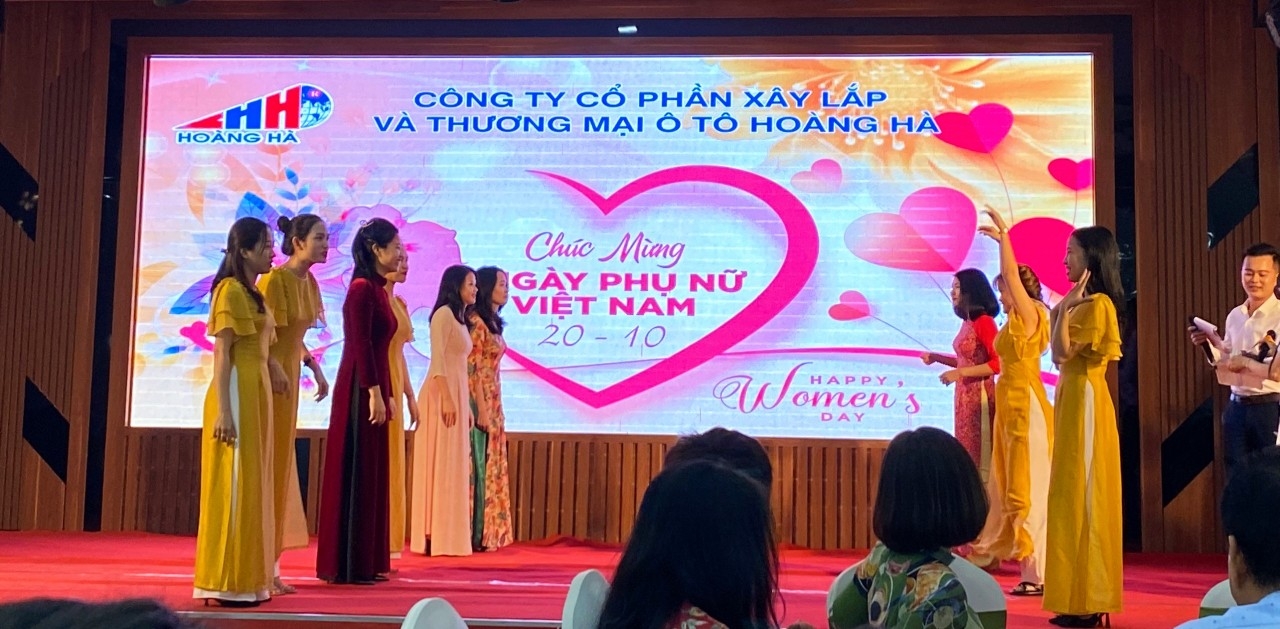 Chương trình giao lưu chúc mừng nhân ngày 20/10 đầy ắp niềm vui