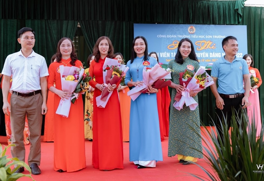 Hương Sơn: Ấn tượng Hội thi “Nữ đoàn viên Tài năng - Duyên dáng” Hương Sơn: Ấn tượng Hội thi “Nữ đoàn viên Tài năng - Duyên dáng”