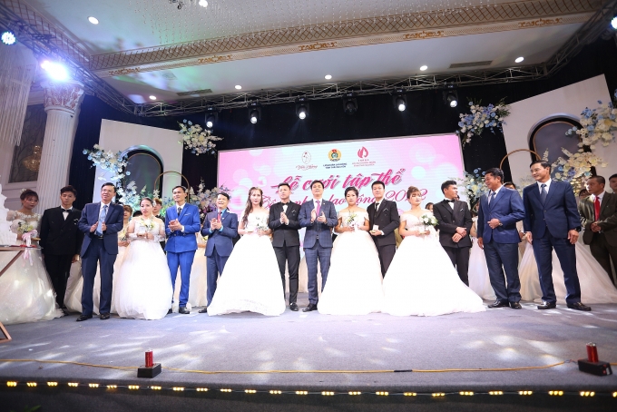 Lễ cưới tập thể của 23 cặp đôi công nhân