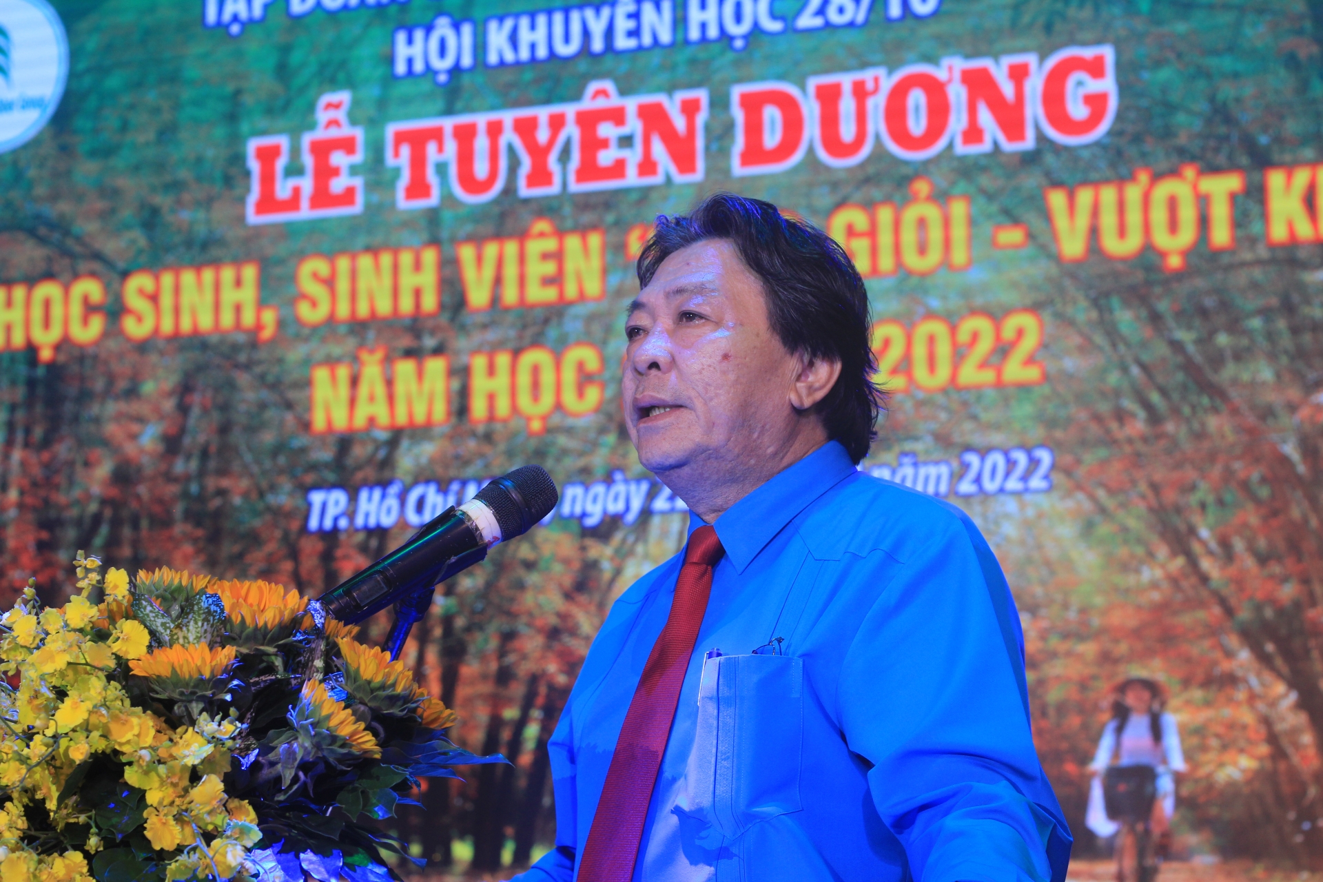 600 học sinh, sinh viên nhận học bổng từ Tập đoàn Cao su Việt Nam 600 học sinh, sinh viên nhận học bổng từ Tập đoàn Cao su Việt Nam