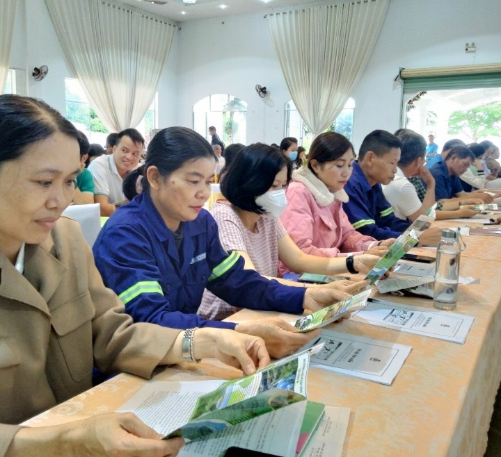 Lâm Đồng tăng cường giải quyết quyền lợi cho người tham gia bảo hiểm xã hội Lâm Đồng tăng cường giải quyết quyền lợi cho người tham gia bảo hiểm xã hội