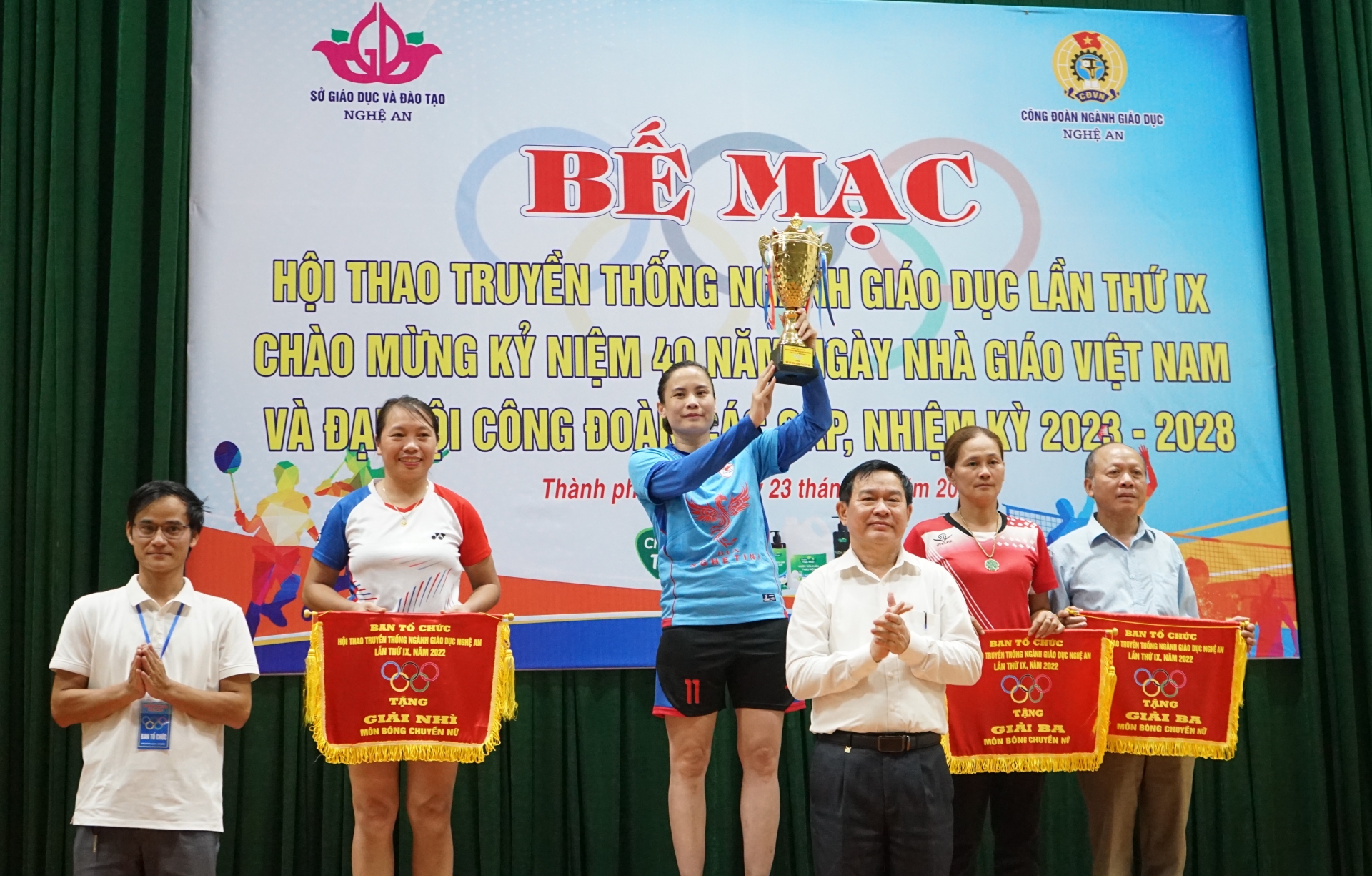 Hội thao truyền thống ngành giáo dục Nghệ An lần thứ IX: Sôi nổi, ấn tượng Hội thao truyền thống ngành giáo dục Nghệ An lần thứ IX: Sôi nổi, ấn tượng