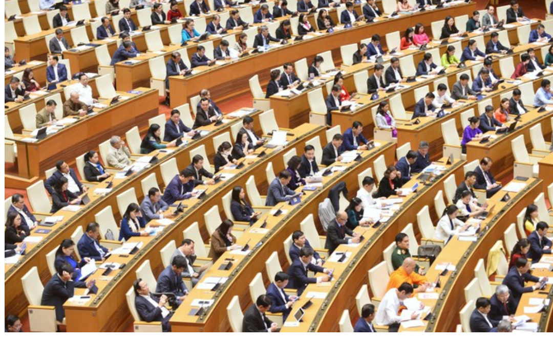 Ủy ban Tài chính - Ngân sách nhất trí tăng lương cơ sở 1,8 triệu đồng/tháng Ủy ban Tài chính - Ngân sách nhất trí tăng lương cơ sở 1,8 triệu đồng/tháng