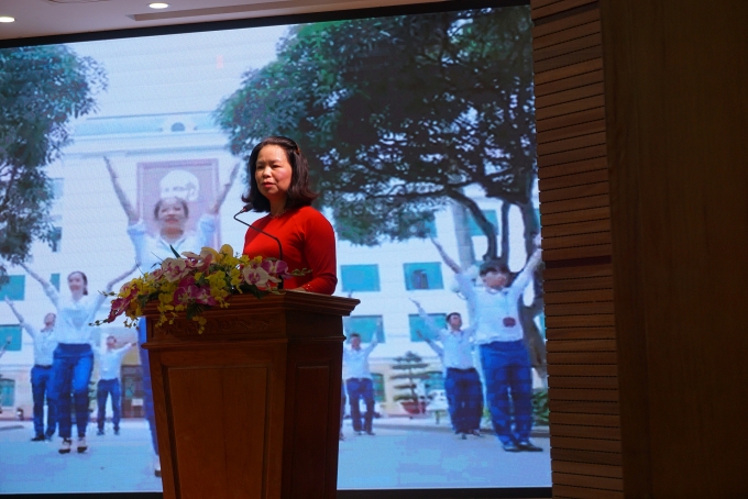 Công tác Tuyên giáo - Nữ công góp phần tạo niềm tin của đoàn viên, NLĐ vào Công đoàn Công tác Tuyên giáo - Nữ công góp phần tạo niềm tin của đoàn viên, NLĐ vào Công đoàn