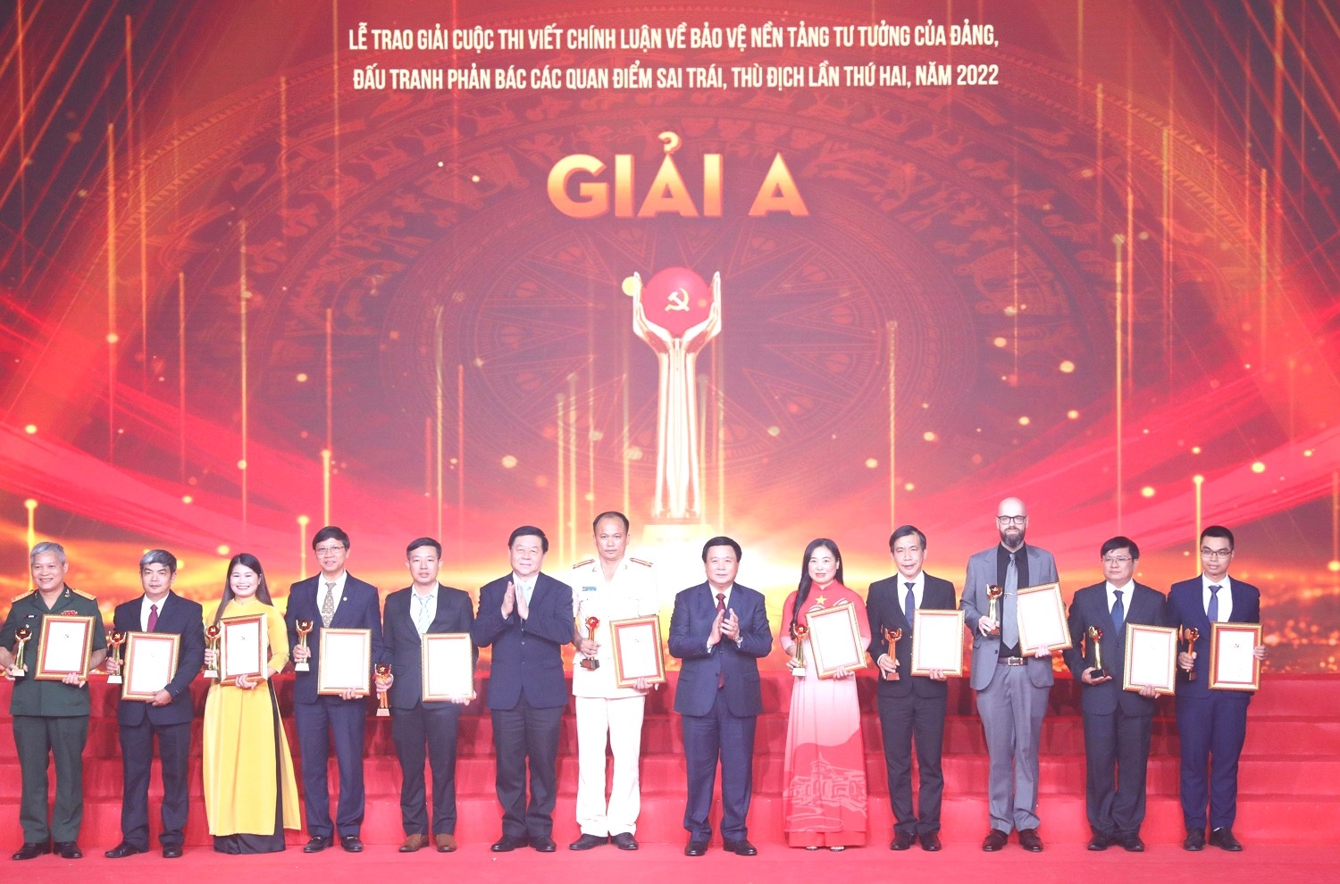 Bảo vệ nền tảng tư tưởng của Đảng thông qua các cuộc thi Bảo vệ nền tảng tư tưởng của Đảng thông qua các cuộc thi