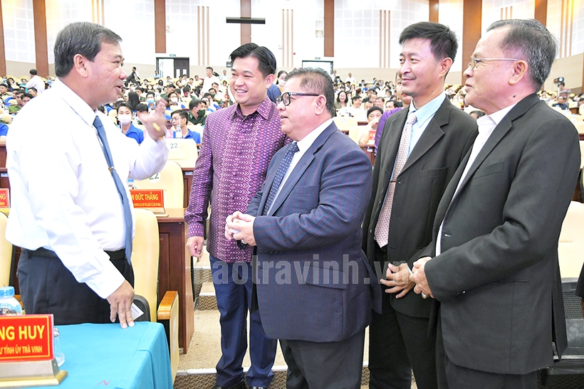 Nâng mối quan hệ hữu nghị truyền thống Việt Nam - Campuchia lên tầm cao mới