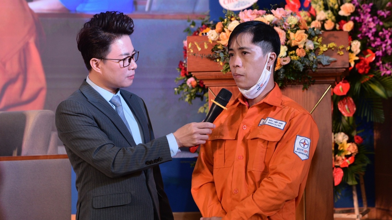 Cuộc thi “Vòng tay Công đoàn”: Những câu chuyện “cổ tích giữa đời thường”