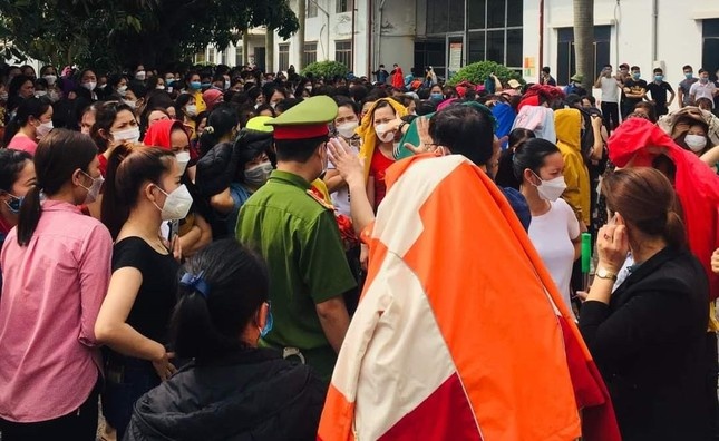 Tác động của FDI đến QHLĐ và giải pháp xây dựng QHLĐ ổn định, hài hòa, tiến bộ