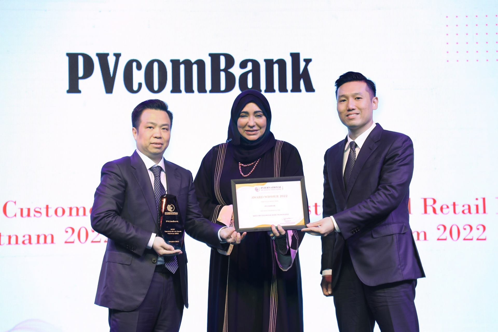 IBM chọn PVcomBank là ngân hàng có dịch vụ khách hàng tốt nhất và bán lẻ uy tín nhất IBM chọn PVcomBank là ngân hàng có dịch vụ khách hàng tốt nhất và bán lẻ uy tín nhất