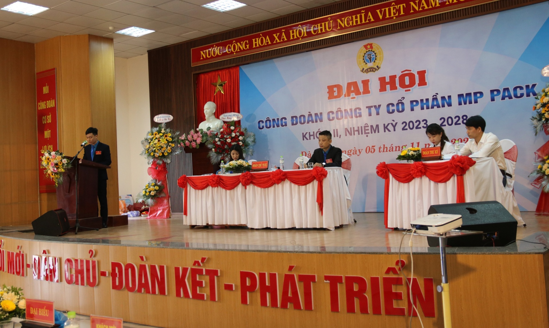 Công đoàn Khu công nghệ cao và các KCN Đà Nẵng tổ chức Đại hội công đoàn điểm Công đoàn Khu công nghệ cao và các KCN Đà Nẵng tổ chức Đại hội công đoàn điểm