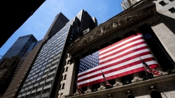 Nhà đầu tư chứng khoán Mỹ thận trọng trước thềm cuộc họp của Fed