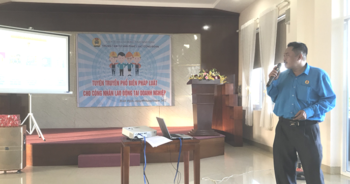 Bình Định: Tổ chức tuyên truyền tư vấn pháp luật cho đoàn viên, NLĐ Bình Định: Tổ chức tuyên truyền tư vấn pháp luật cho đoàn viên, NLĐ