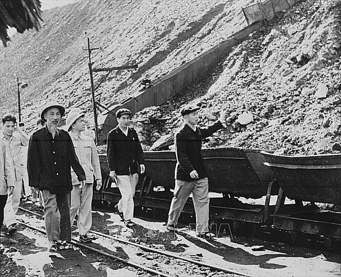 Truyền thống anh hùng của công nhân Mỏ