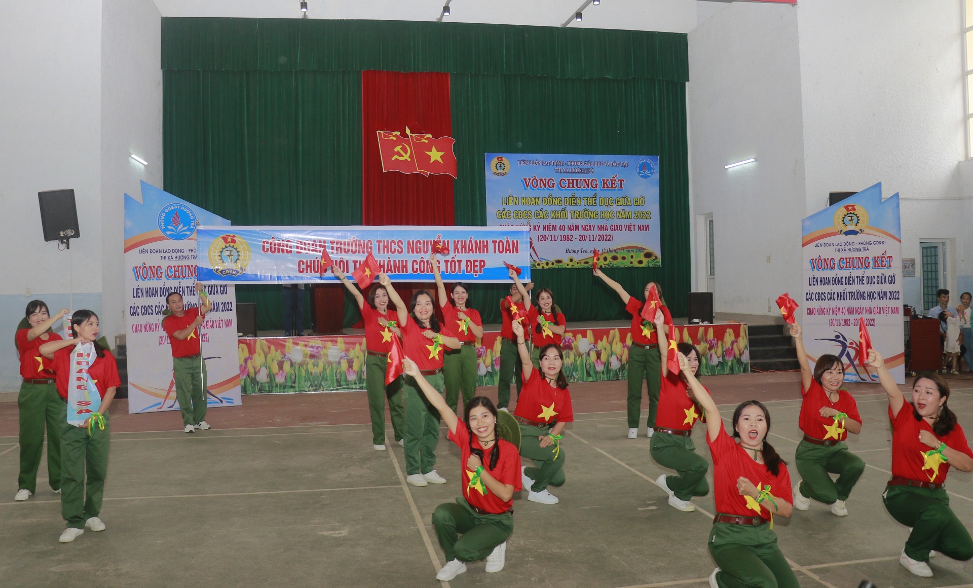 Thị xã Hương Trà: Sôi động Liên hoan đồng diễn thể dục giữa giờ