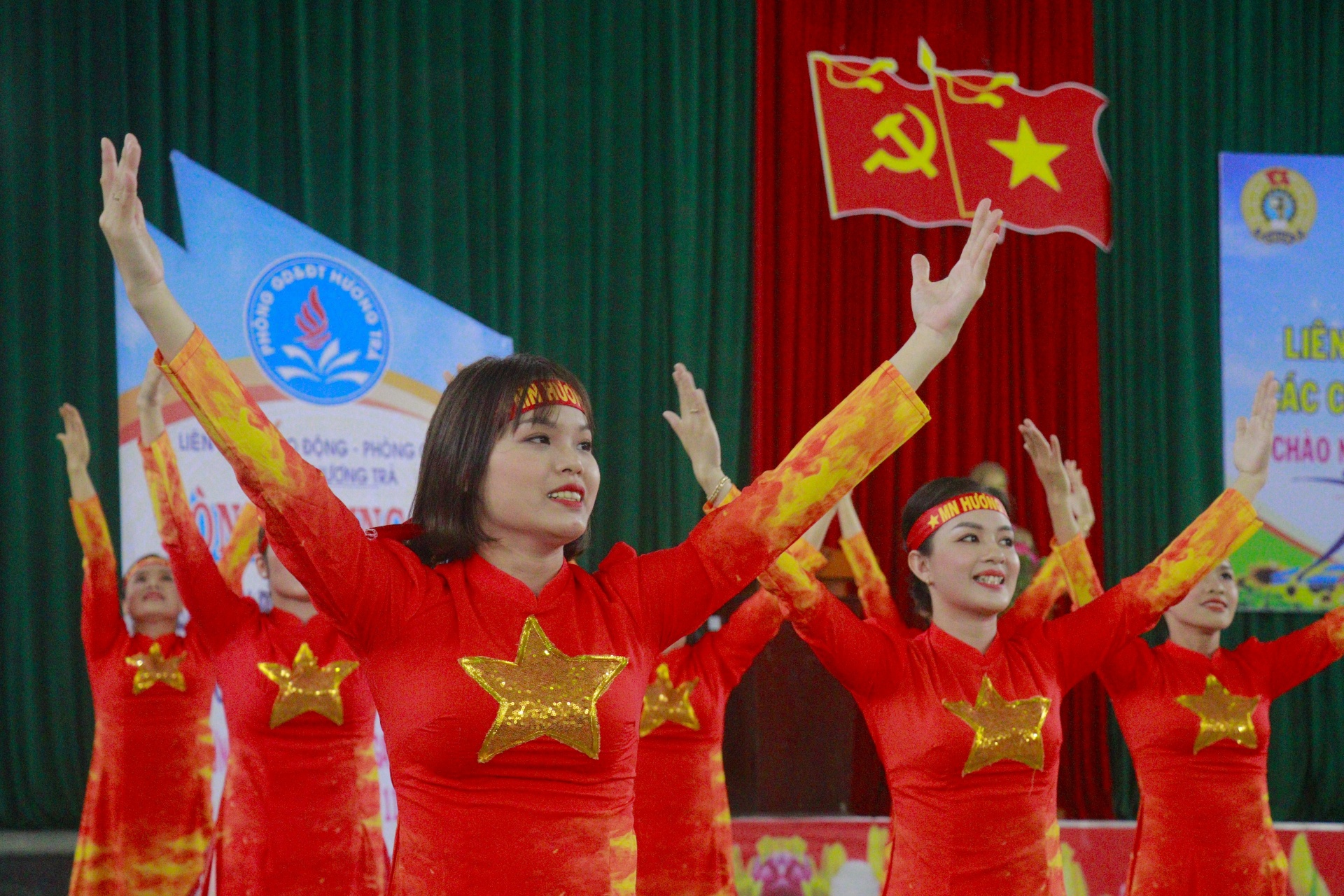 Thị xã Hương Trà: Sôi động Liên hoan đồng diễn thể dục giữa giờ