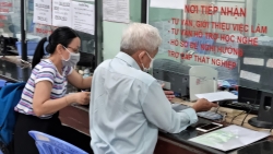 Lo lắng của lao động lớn tuổi khi bị mất việc làm