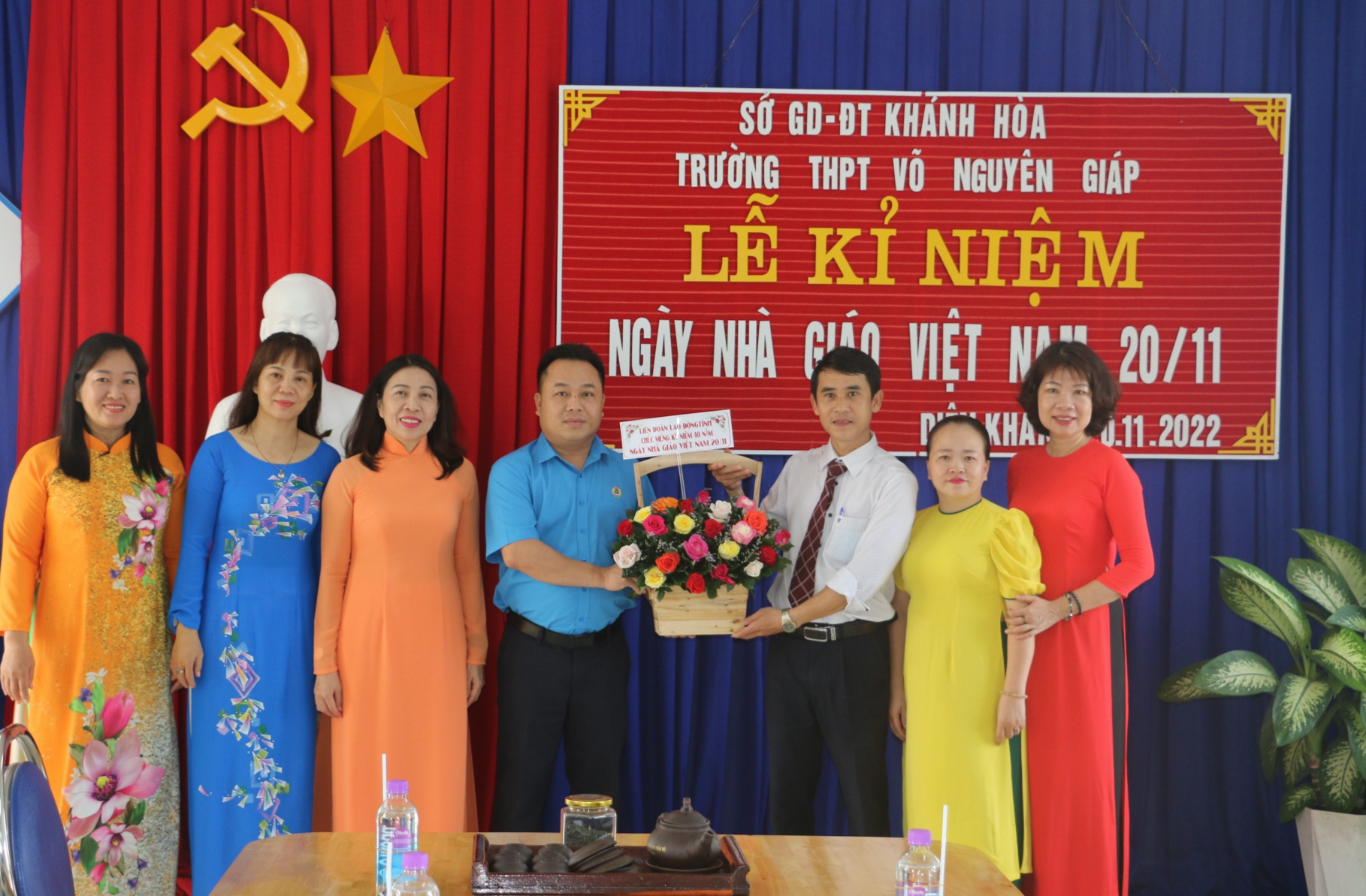 LĐLĐ Khánh Hòa: Chúc mừng các đơn vị giáo dục nhân dịp kỷ niệm Ngày Nhà giáo Việt Nam LĐLĐ Khánh Hòa: Chúc mừng các đơn vị giáo dục nhân dịp kỷ niệm Ngày Nhà giáo Việt Nam