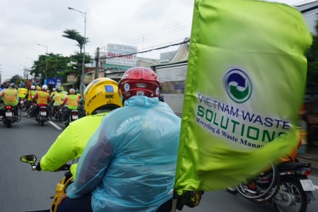 Logo VWS trong cuộc xe Tranh Cúp Phát Thanh VOH Logo VWS trong cuộc xe Tranh Cúp Phát Thanh VOH