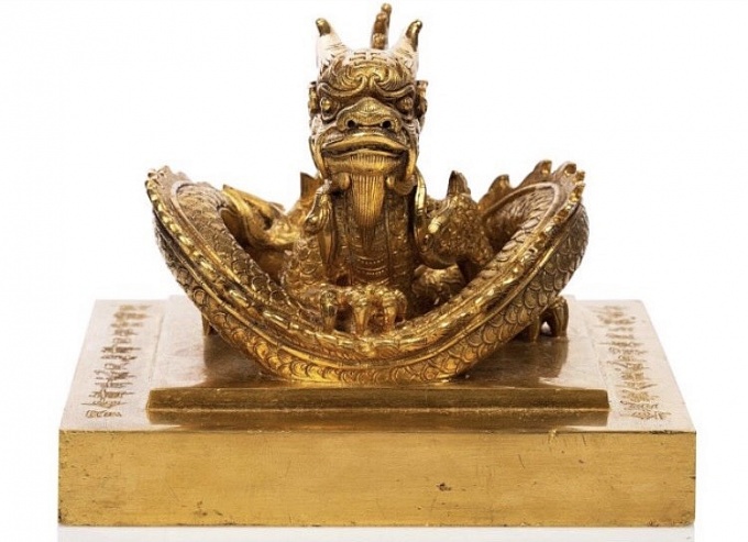 Ấn vàng hồi hương: Vạn dặm lưu lạc về Tổ quốc Ấn vàng hồi hương: Vạn dặm lưu lạc về Tổ quốc