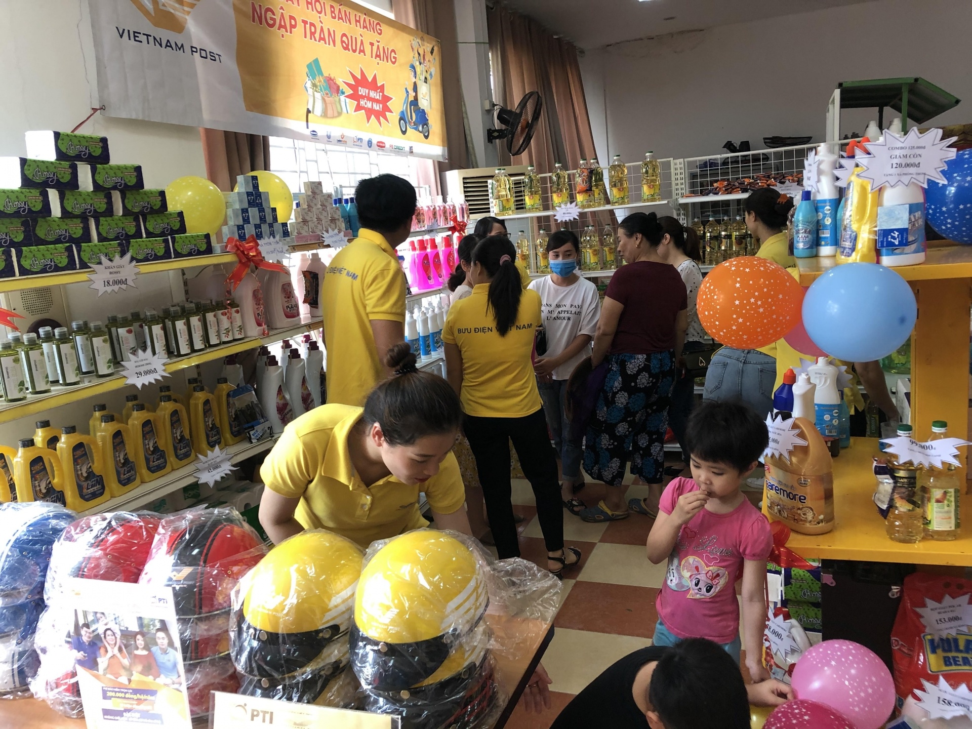 5.000 đoàn viên, NLĐ được tặng phiếu mua sắm tại “Chợ Tết Công đoàn” năm 2023