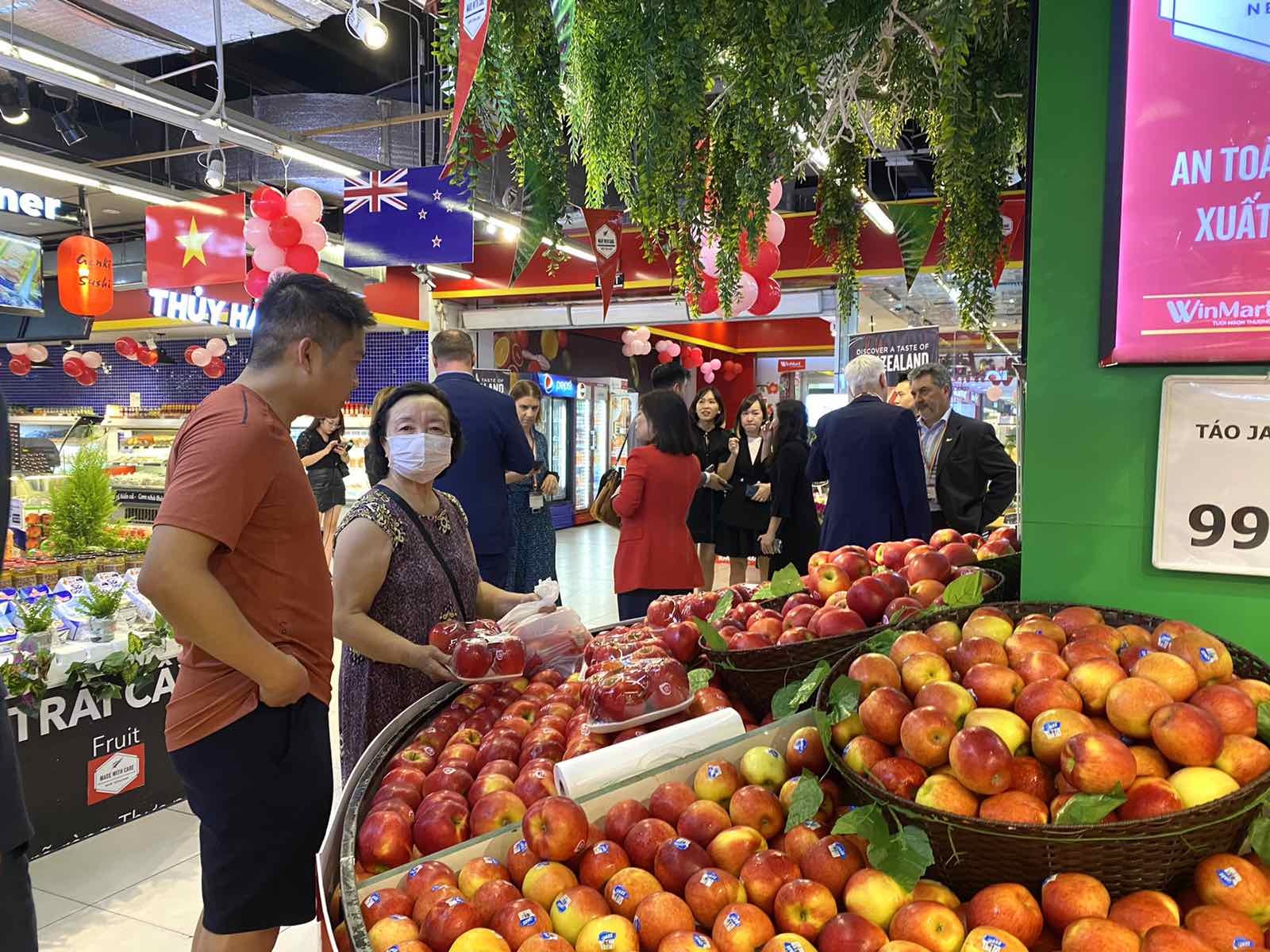 Khách hàng tin dùng sản phẩm New Zealand vì chất lượng Khách hàng tin dùng sản phẩm New Zealand vì chất lượng