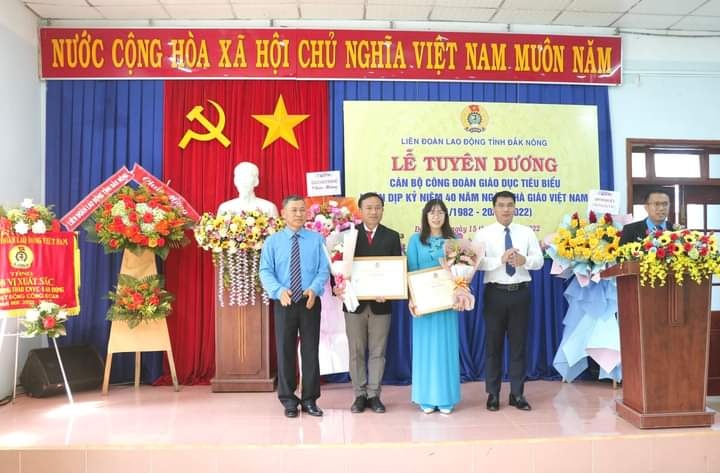 Đắk Nông tuyên dương cán bộ công đoàn giáo dục tiêu biểu