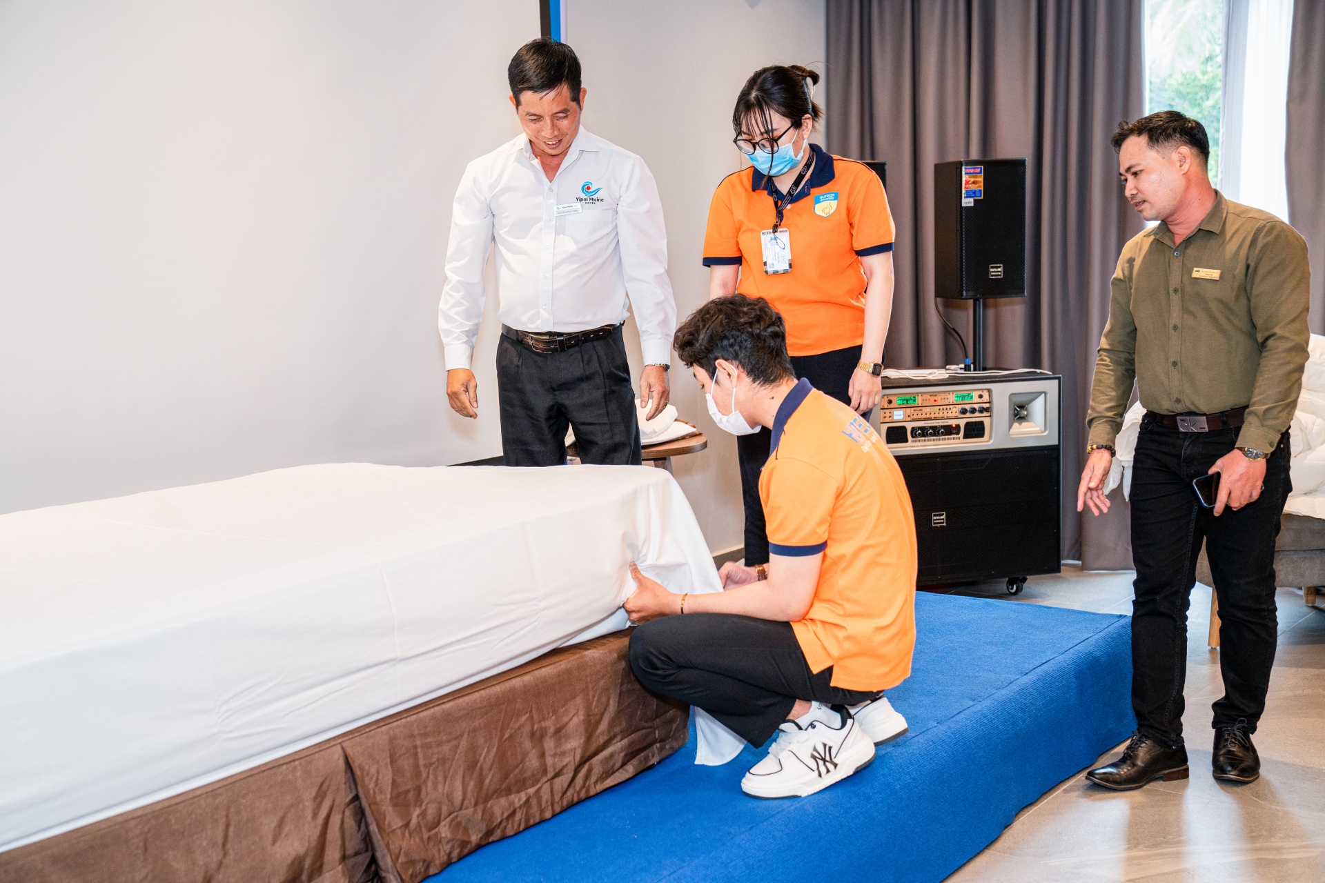 Bài 2: Chủ động đào tạo, chú trọng thực nghiệm Bài 2: Chủ động đào tạo, chú trọng thực nghiệm