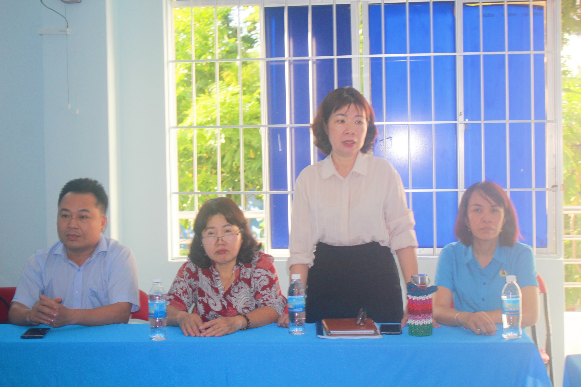 LĐLĐ tỉnh Khánh Hòa: Gặp mặt cán bộ công đoàn chuyên trách ngành Giáo dục LĐLĐ tỉnh Khánh Hòa: Gặp mặt cán bộ công đoàn chuyên trách ngành Giáo dục