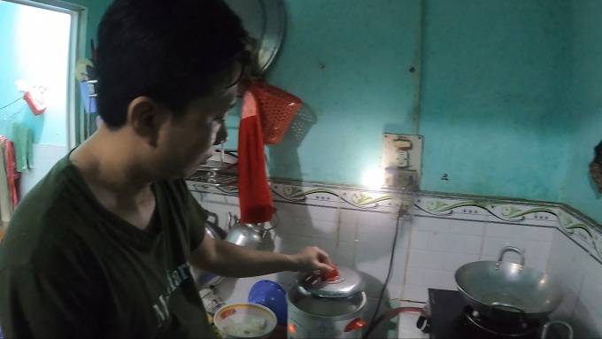 Công đoàn vận động chủ trọ miễn, giảm tiền thuê nhà cho công nhân Công đoàn vận động chủ trọ miễn, giảm tiền thuê nhà cho công nhân