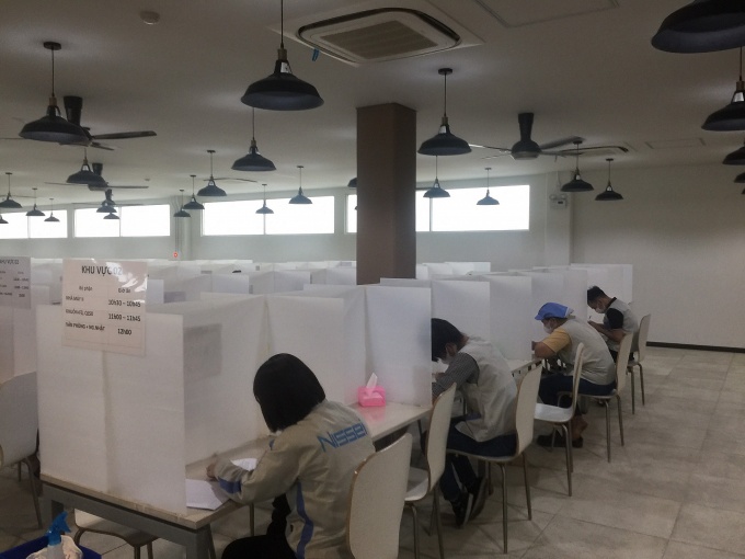 Một số khuyến nghị nhằm thực hiện mức lương đủ sống cho người lao động Một số khuyến nghị nhằm thực hiện mức lương đủ sống cho người lao động