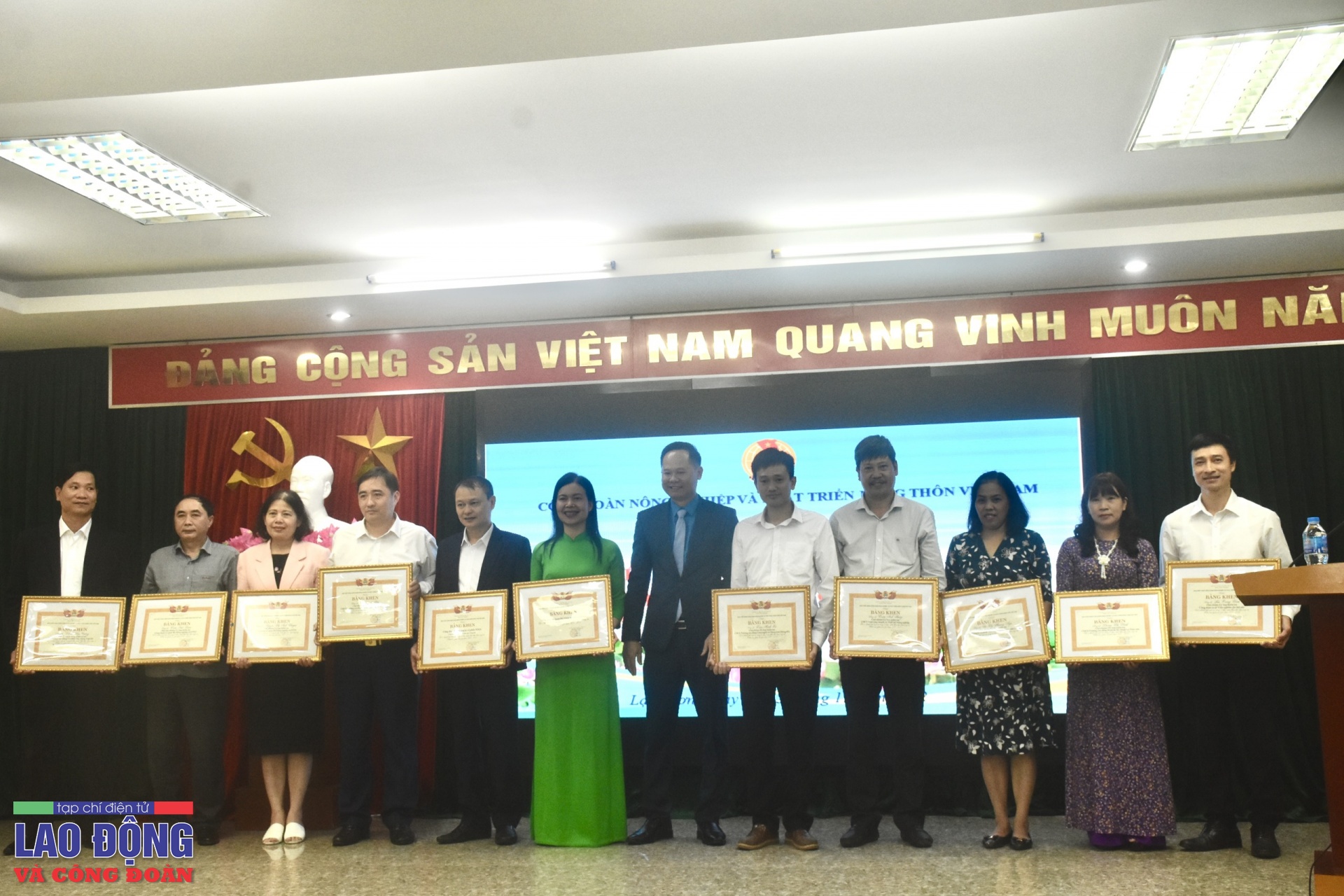 Công đoàn NN & PTNT Việt Nam: Hội nghị tổng kết thi đua các chuyên đề 2018-2022