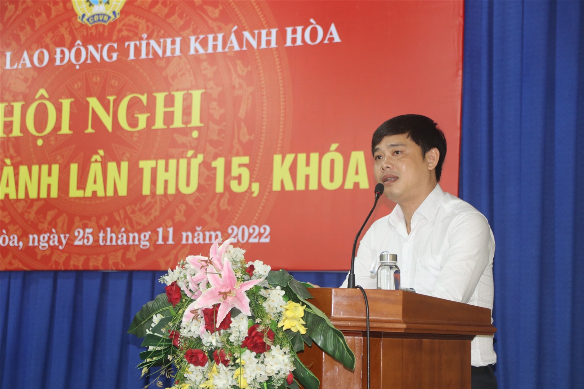 Đồng chí Bùi Hoài Nam được bầu làm Chủ tịch LĐLĐ tỉnh Khánh Hòa Đồng chí Bùi Hoài Nam được bầu làm Chủ tịch LĐLĐ tỉnh Khánh Hòa