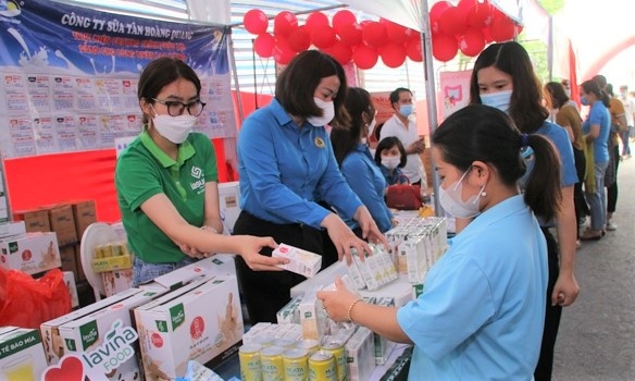 Thực hiện hiệu quả Chương trình “Phúc lợi cho đoàn viên và người lao động” Thực hiện hiệu quả Chương trình “Phúc lợi cho đoàn viên và người lao động”