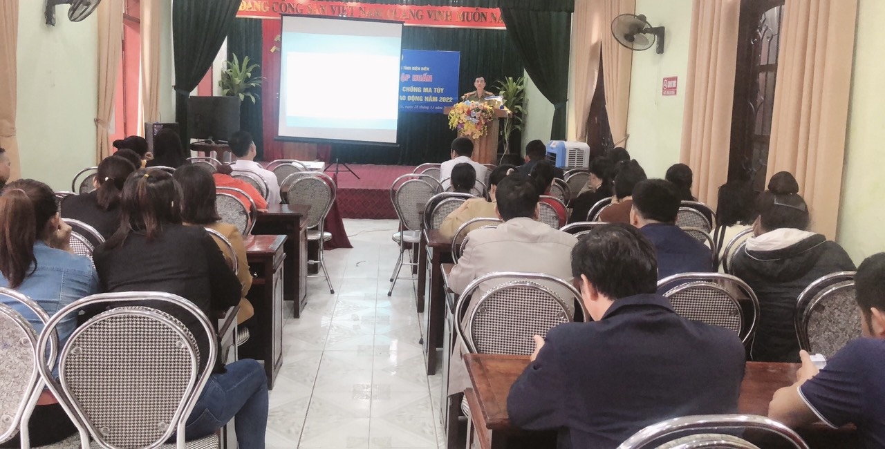 Công nhân Điện Biên tham gia tập huấn về phòng, chống ma tuý Công đoàn tham gia đẩy lùi ma túy tại “điểm nóng” vùng Tây Bắc