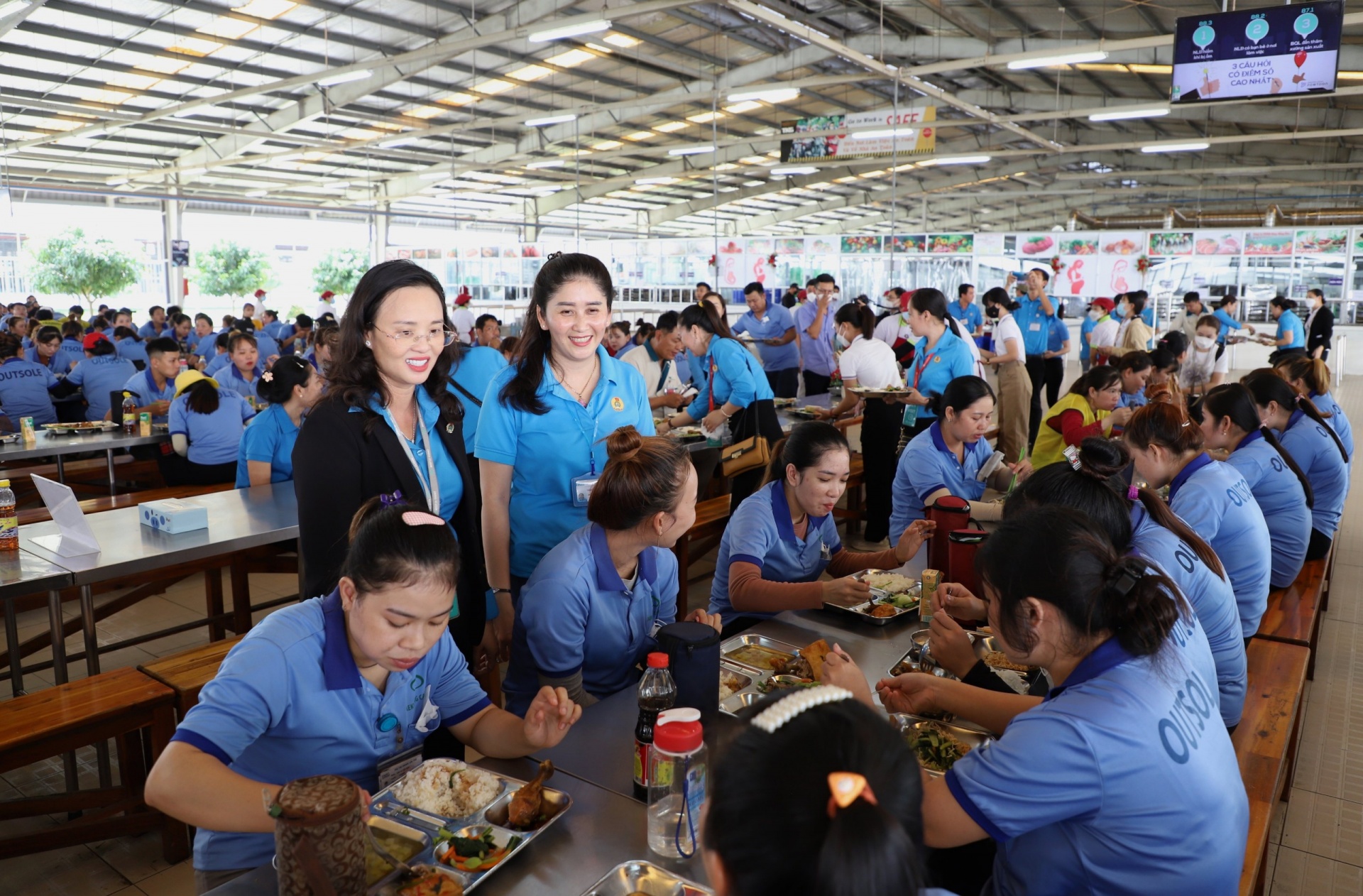 Thỏa ước lao động của nhiều doanh nghiệp tại Cần Thơ có quy định giá trị bữa ăn ca Thỏa ước lao động của nhiều doanh nghiệp tại Cần Thơ có quy định giá trị bữa ăn ca