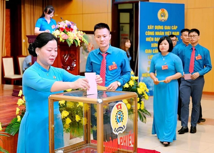 Thu hút, tập hợp NLĐ và tổ chức của NLĐ tại doanh nghiệp vào tổ chức Công đoàn Việt Nam