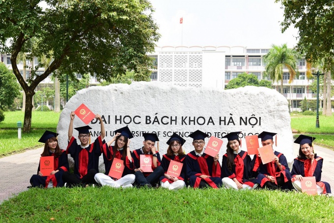 Đổi tên trường, vấn đề không chỉ là tên gọi Đổi tên trường đại học, vấn đề không chỉ là tên gọi