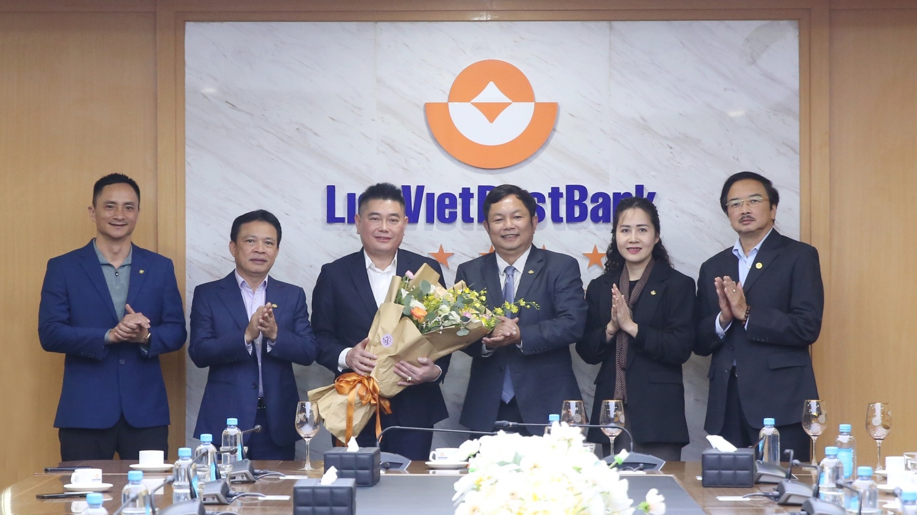 Ông Nguyễn Đức Thụy làm Chủ tịch LienVietPostBank