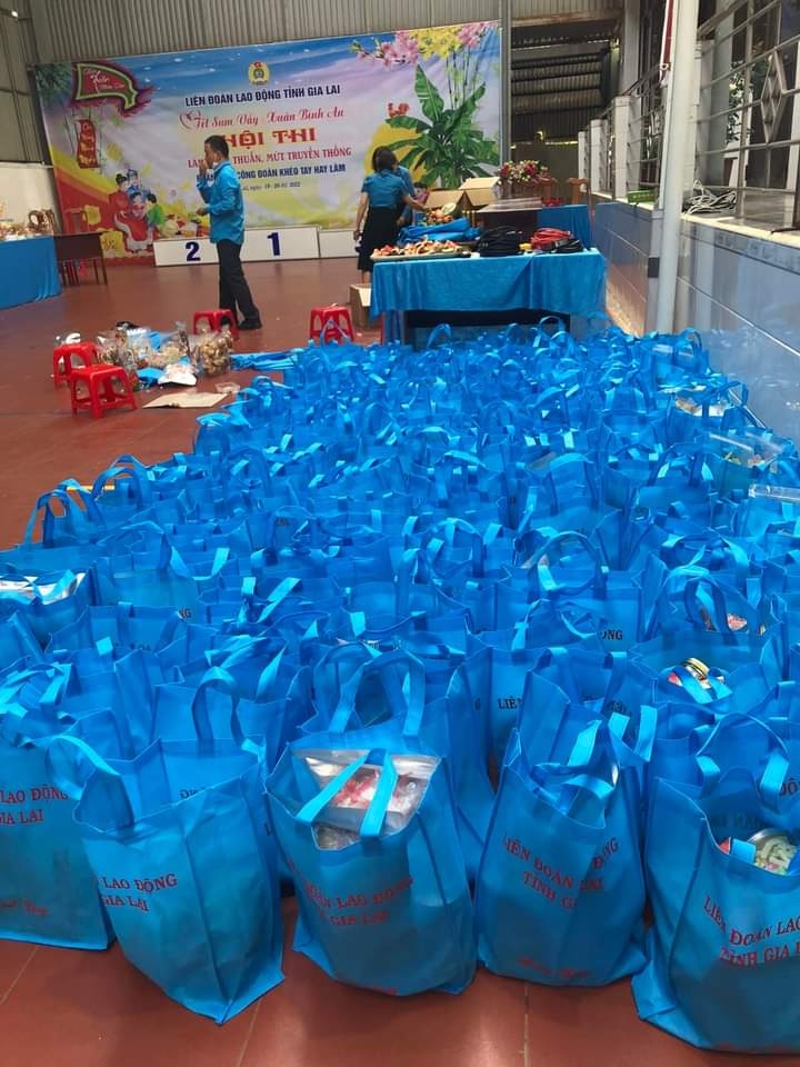 Gia Lai tiếp tục Hội thi làm bánh, mứt truyền thống tặng NLĐ