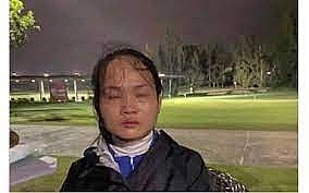 Cây gậy golf và tấm “thẻ ngành” Cây gậy golf và tấm “thẻ ngành”