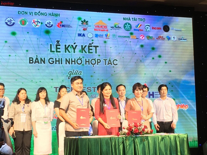 Người cán bộ công đoàn và sáng kiến tạo sản phẩm Dệt May từ sợi xơ chuối Người cán bộ công đoàn và sáng kiến tạo sản phẩm Dệt May từ sợi xơ chuối