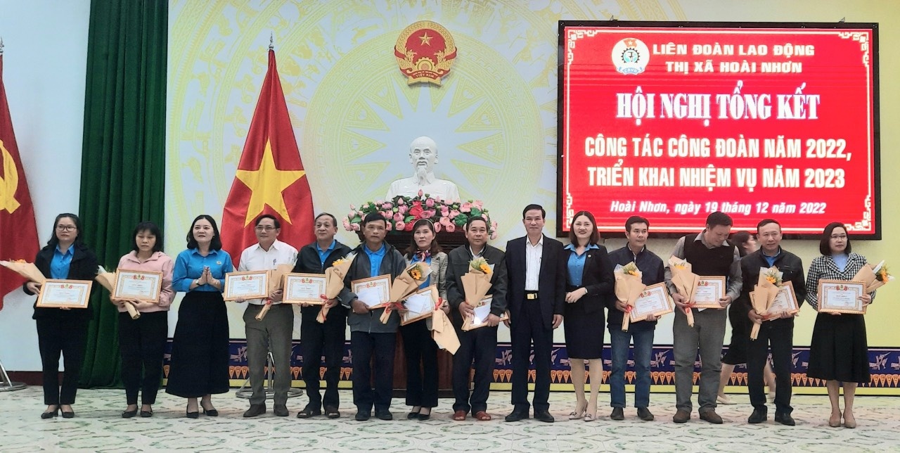 LĐLĐ thị xã Hoài Nhơn: Tổng kết hoạt động công đoàn năm 2022 LĐLĐ thị xã Hoài Nhơn: Tổng kết hoạt động công đoàn năm 2022