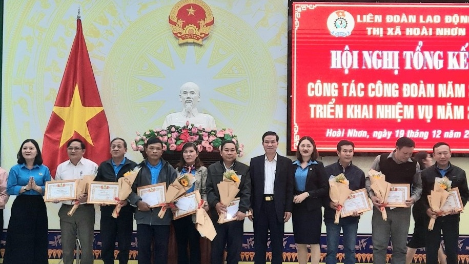 LĐLĐ thị xã Hoài Nhơn: Tổng kết hoạt động công đoàn năm 2022