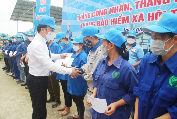 Cần hiểu đúng về bản chất giai cấp công nhân của Đảng cộng sản Việt Nam Cần hiểu đúng về bản chất giai cấp công nhân của Đảng cộng sản Việt Nam