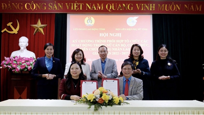 LĐLĐ Bắc Giang: Ký kết chương trình phối hợp giai đoạn 2022 - 2027 LĐLĐ Bắc Giang: Ký kết chương trình phối hợp giai đoạn 2022 - 2027