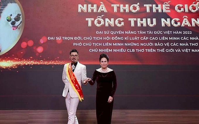 “Nhà thơ thế giới” và giải Nobel văn học AN VINH SHSHDD