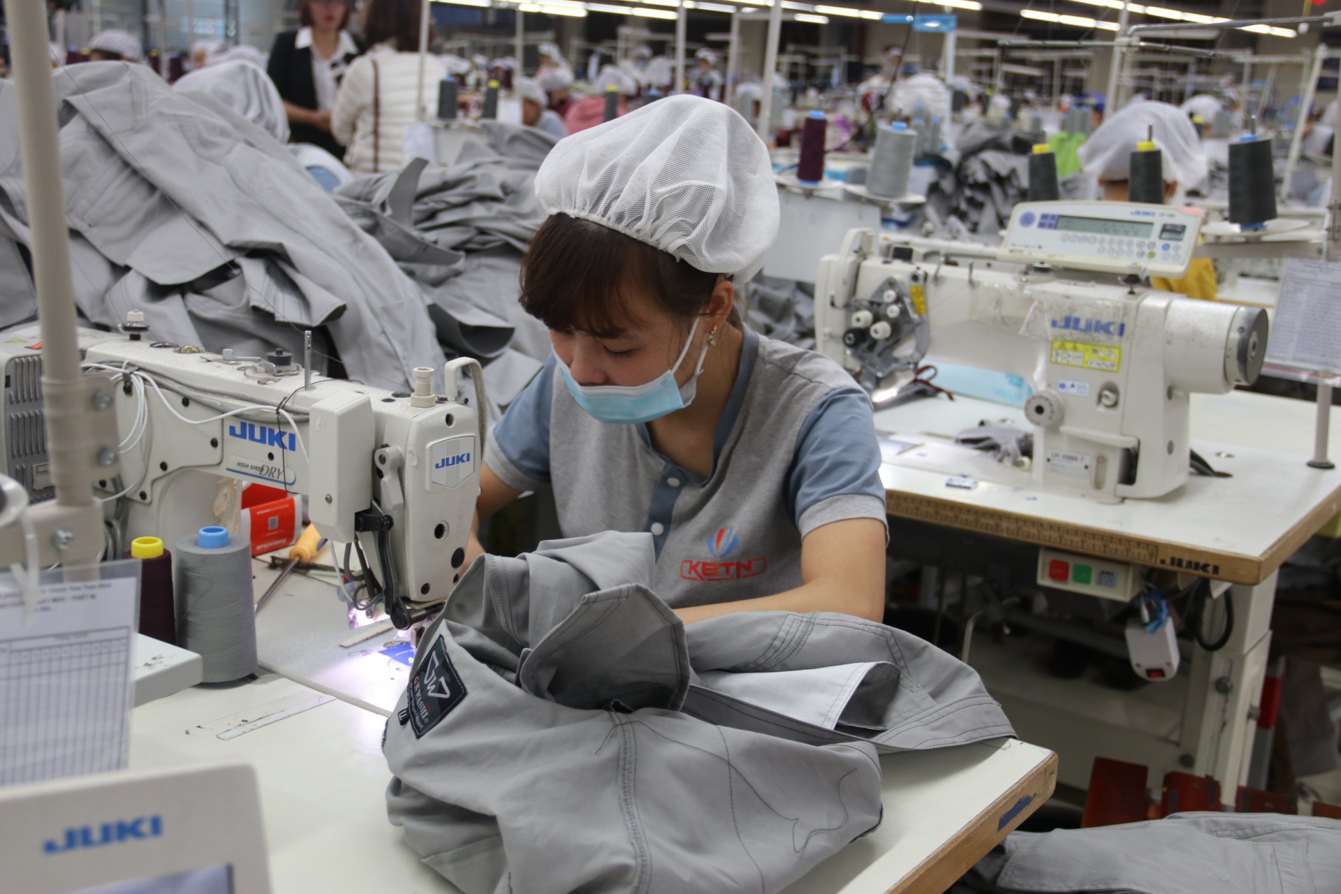 Công đoàn Nam Định: Giữ tối đa sổ lượng người lao động có việc làm, thu nhập