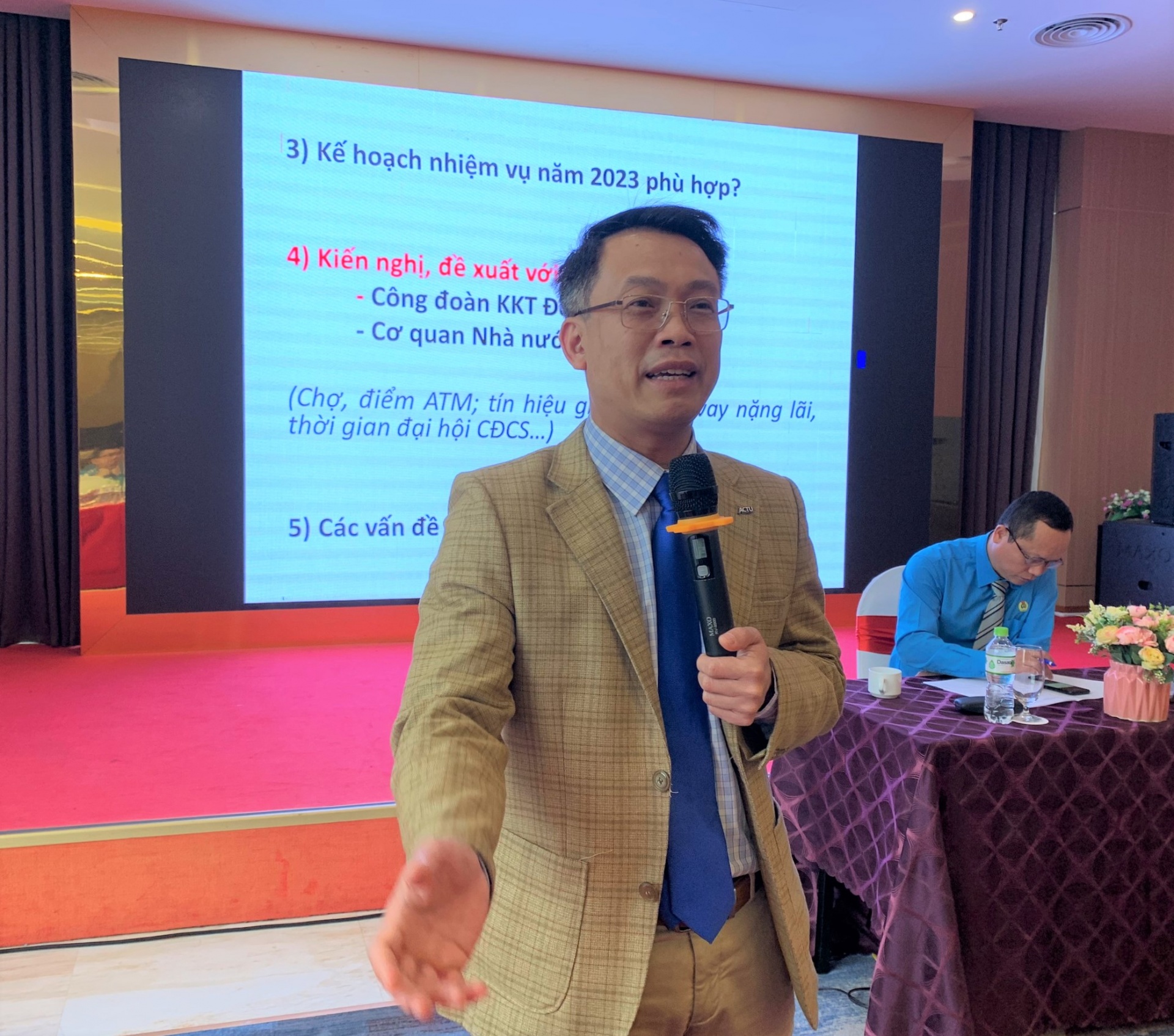 Công đoàn KKT Đông Nam Nghệ An tổ chức các hoạt động thiết thực vì người lao động Công đoàn KKT Đông Nam Nghệ An tổ chức các hoạt động thiết thực vì người lao động