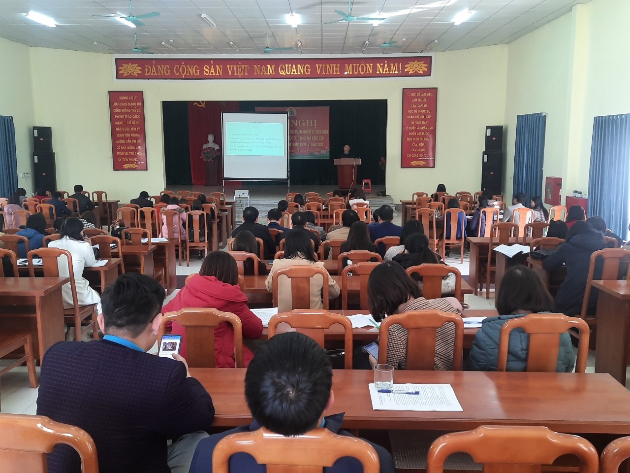 Tập huấn về đối thoại, thương lượng, ký kết thỏa ước lao động tập thể Tập huấn về đối thoại, thương lượng, ký kết thỏa ước lao động tập thể