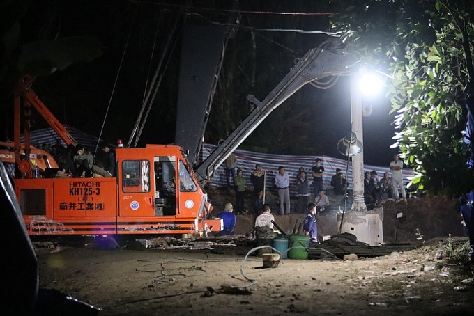 Hạo Nam dưới lòng cọc và an toàn trên mặt đất Lời buồn đầu năm mới